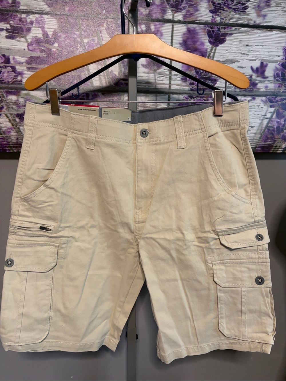 Men's Iron Co. Stretch Cargo Shorts in Light Khaki NWT Size 34
